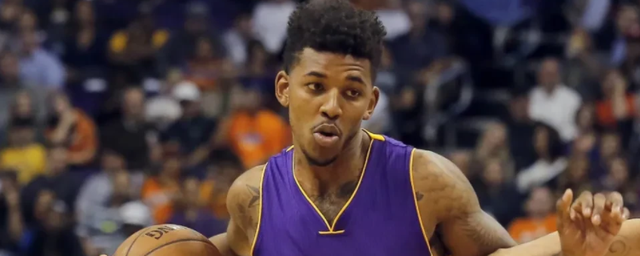 借助短视频 借助短视频