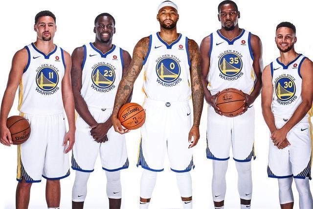 尼奥的夜晚 尼奥的夜晚